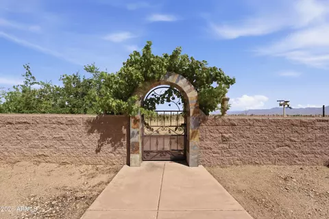 6927 E Brooks Blvd, Kingman, AZ 86401