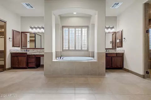 Bath - 3155 E Blackhawk Ct, Gilbert, AZ 85298 photo 1 of 9