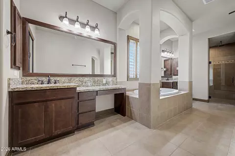 Bath - 3155 E Blackhawk Ct, Gilbert, AZ 85298 photo 2 of 9