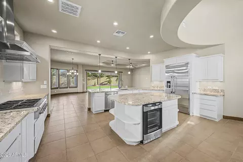 Kitchen - 3155 E Blackhawk Ct, Gilbert, AZ 85298 photo 3 of 5