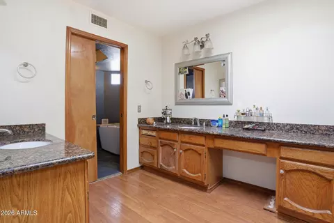 Bath - 3726 E Salinas St, Phoenix, AZ 85044 photo 2 of 4