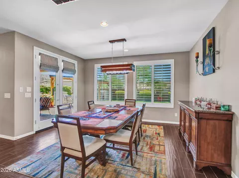 Dining - 2539 W Rabjohn Rd, Phoenix, AZ 85085 photo 2 of 3