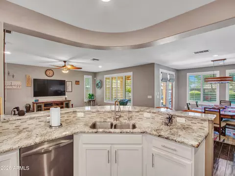 Kitchen - 2539 W Rabjohn Rd, Phoenix, AZ 85085 photo 4 of 13