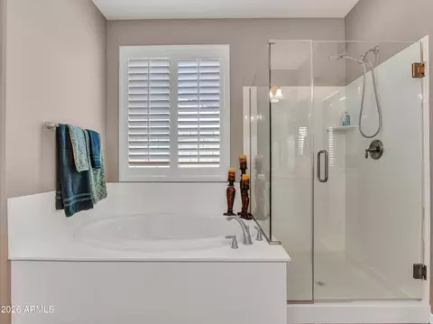 Bath - 2539 W Rabjohn Rd, Phoenix, AZ 85085 photo 4 of 8