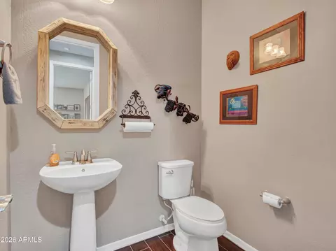 Bath - 2539 W Rabjohn Rd, Phoenix, AZ 85085 photo 2 of 8