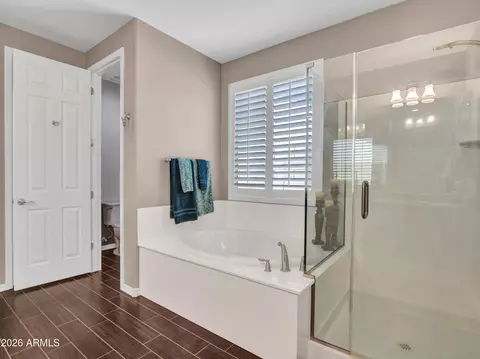 Bath - 2539 W Rabjohn Rd, Phoenix, AZ 85085 photo 7 of 8