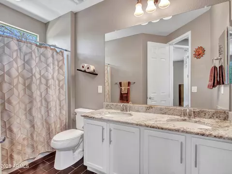 Bath - 2539 W Rabjohn Rd, Phoenix, AZ 85085 photo 1 of 8