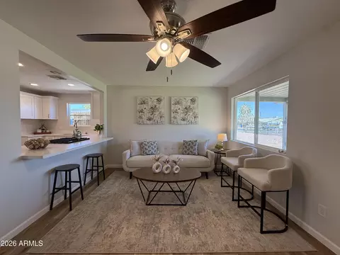 Living - 209 E Jones Ave, Phoenix, AZ 85040 photo 2 of 4