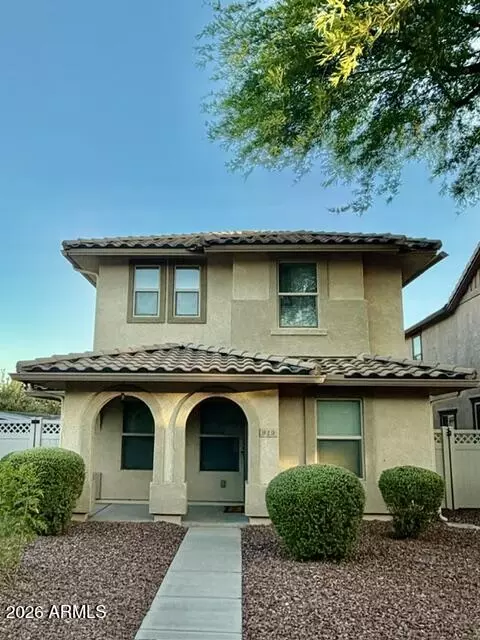 Exterior - 919 S Pheasant Dr, Gilbert, AZ 85296 photo 1 of 2