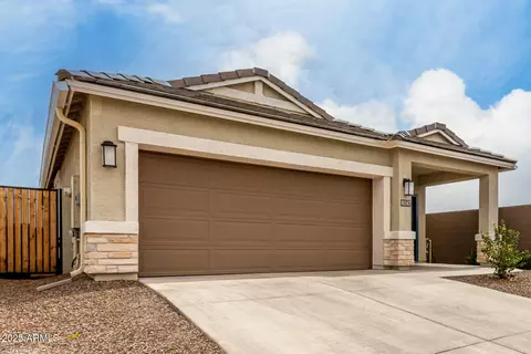 Exterior - 10347 S Saguaro Dr, Apache Junction, AZ 85120 photo 3 of 8