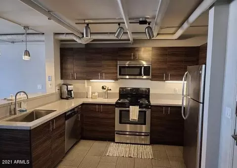 Kitchen - 535 W Thomas Rd #302, Phoenix, AZ 85013 photo 3 of 5