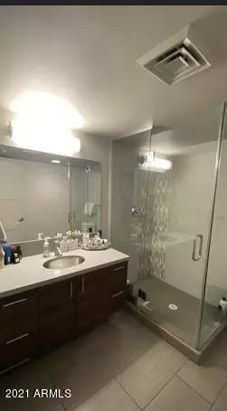 Bath - 535 W Thomas Rd #302, Phoenix, AZ 85013 photo 2 of 2