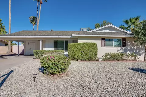 2513 S Kachina Cir, Tempe, AZ 85282
