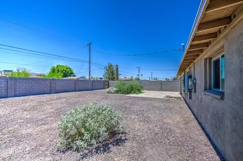 Exterior - 2225 E Lynne Ln, Phoenix, AZ 85042 photo 7 of 7