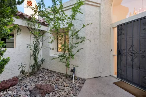Exterior - 703 E Corte Oro --, Phoenix, AZ 85020 photo 3 of 6