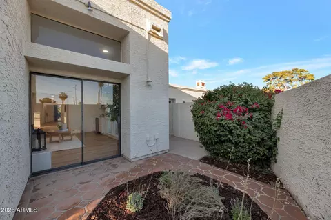 Exterior - 703 E Corte Oro --, Phoenix, AZ 85020 photo 4 of 6