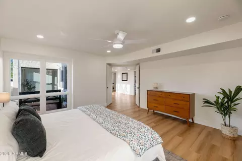 Bedroom - 703 E Corte Oro --, Phoenix, AZ 85020 photo 3 of 5