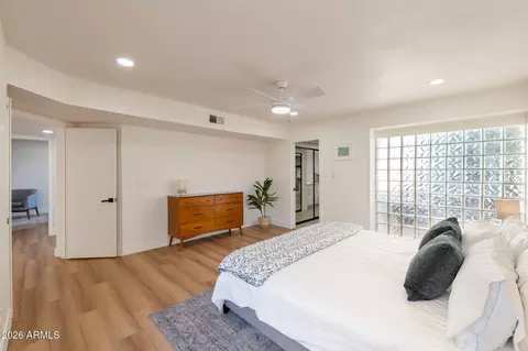 Bedroom - 703 E Corte Oro --, Phoenix, AZ 85020 photo 4 of 5