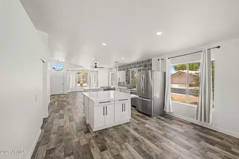 Kitchen - 3417 E Kelton Ln, Phoenix, AZ 85032 photo 2 of 4