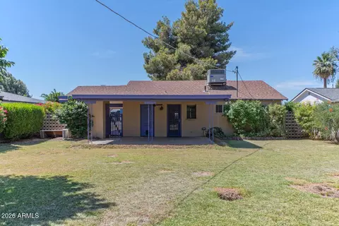 Exterior - 2216 E Weldon Ave, Phoenix, AZ 85016 photo 4 of 5