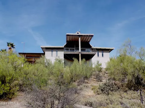 12 E Silver King Rd, Queen Valley, AZ 85118