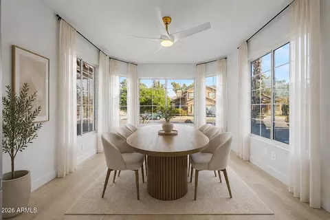 Dining - 2248 E Morrow Dr, Phoenix, AZ 85024 photo 1 of 1
