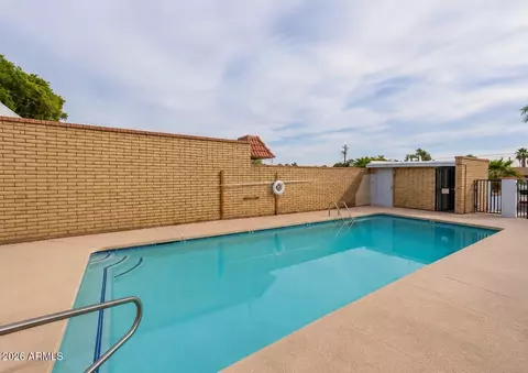 Exterior - 6818 N 35th Ave #E, Phoenix, AZ 85017 photo 6 of 7