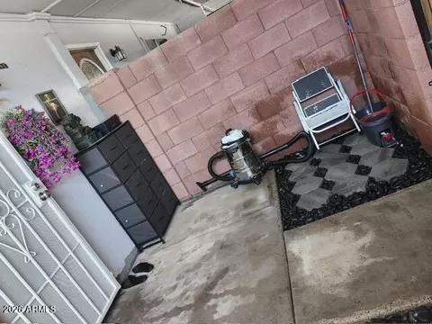 Exterior - 6818 N 35th Ave #E, Phoenix, AZ 85017 photo 5 of 7