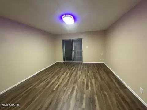 Living - 6818 N 35th Ave #E, Phoenix, AZ 85017 photo 5 of 5