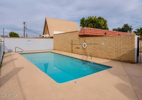Exterior - 6818 N 35th Ave #E, Phoenix, AZ 85017 photo 7 of 7