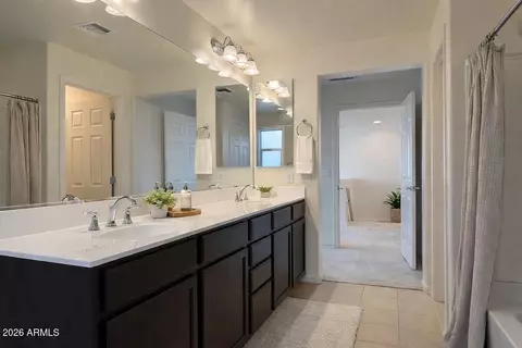 Entry Way - 3330 W Donner Dr, Phoenix, AZ 85041 photo 2 of 2