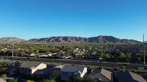 View/Area - 3330 W Donner Dr, Phoenix, AZ 85041 photo 2 of 2