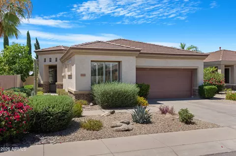 Exterior - 6844 S Pinehurst Drive Dr, Gilbert, AZ 85298 photo 1 of 6