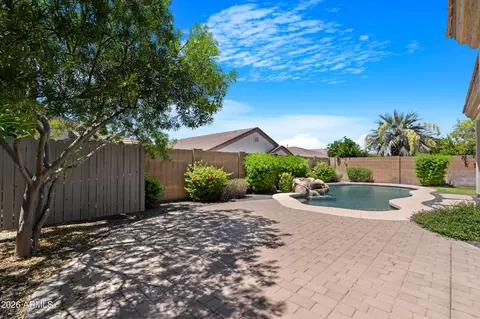 Exterior - 6844 S Pinehurst Drive Dr, Gilbert, AZ 85298 photo 6 of 6