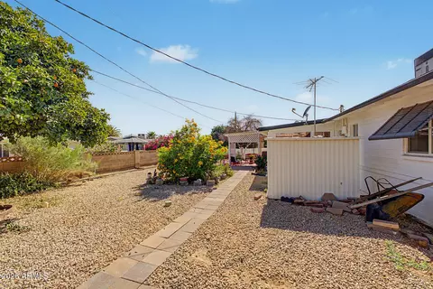 Exterior - 5519 E Casper Rd, Mesa, AZ 85205 photo 9 of 12