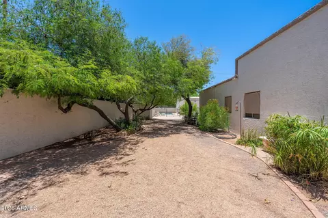 Exterior - 3401 N 37th St #9, Phoenix, AZ 85018 photo 5 of 6