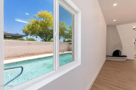 Entry Way - 3401 N 37th St #9, Phoenix, AZ 85018 photo 2 of 2