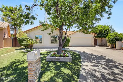 1933 E Marquette Dr, Gilbert, AZ 85234