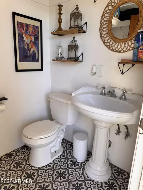 Bath - 1933 E Marquette Dr, Gilbert, AZ 85234 photo 1 of 3