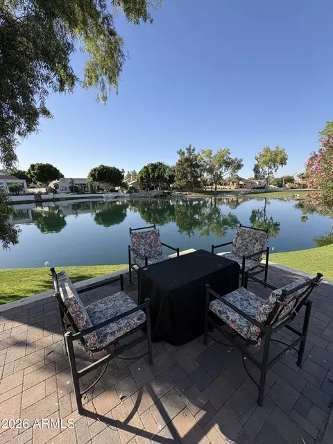 3821 S Hawthorn Dr, Chandler, AZ 85248
