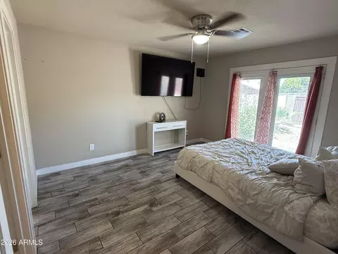 1114 E Desert Dr, Phoenix, AZ 85042 photo 3
