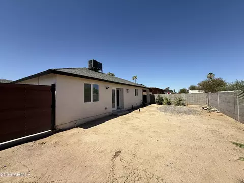 1114 E Desert Dr, Phoenix, AZ 85042 photo 8
