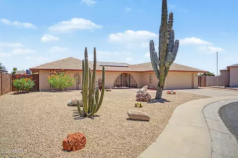 11407 N Arbor Ct, Sun City, AZ 85351