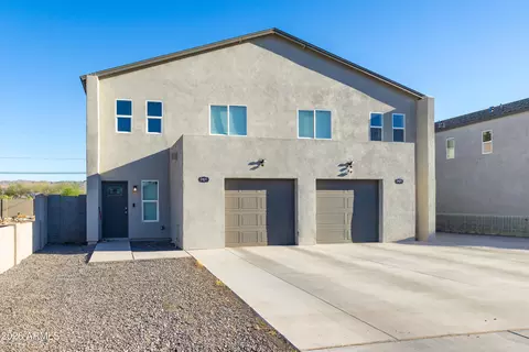 Exterior - 2421 E Pueblo Ave, Phoenix, AZ 85040 photo 2 of 4