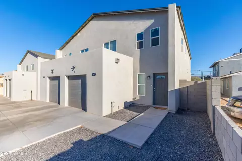 Exterior - 2421 E Pueblo Ave, Phoenix, AZ 85040 photo 4 of 4