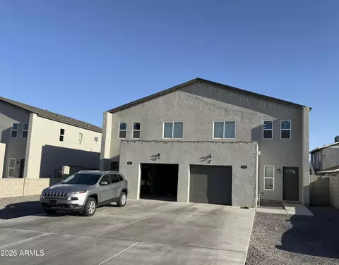 2421 E Pueblo Ave, Phoenix, AZ 85040