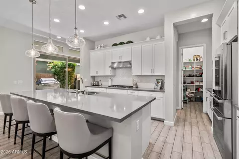 Kitchen - 2939 E Pinto Dr, Gilbert, AZ 85296 photo 4 of 6