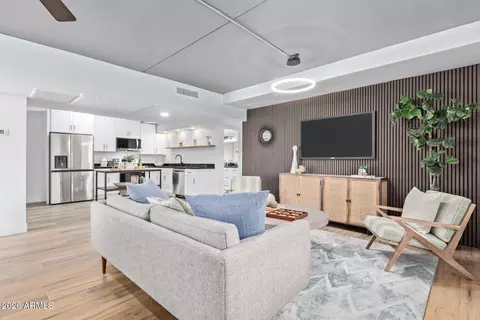 Living - 351 E Thomas Rd #D208, Phoenix, AZ 85012 photo 2 of 5