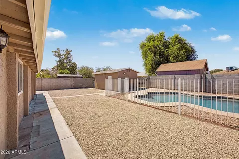 Exterior - 2702 E Grovers Ave, Phoenix, AZ 85032 photo 5 of 8