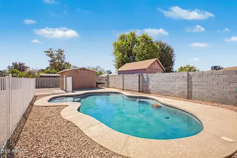 Exterior - 2702 E Grovers Ave, Phoenix, AZ 85032 photo 7 of 8